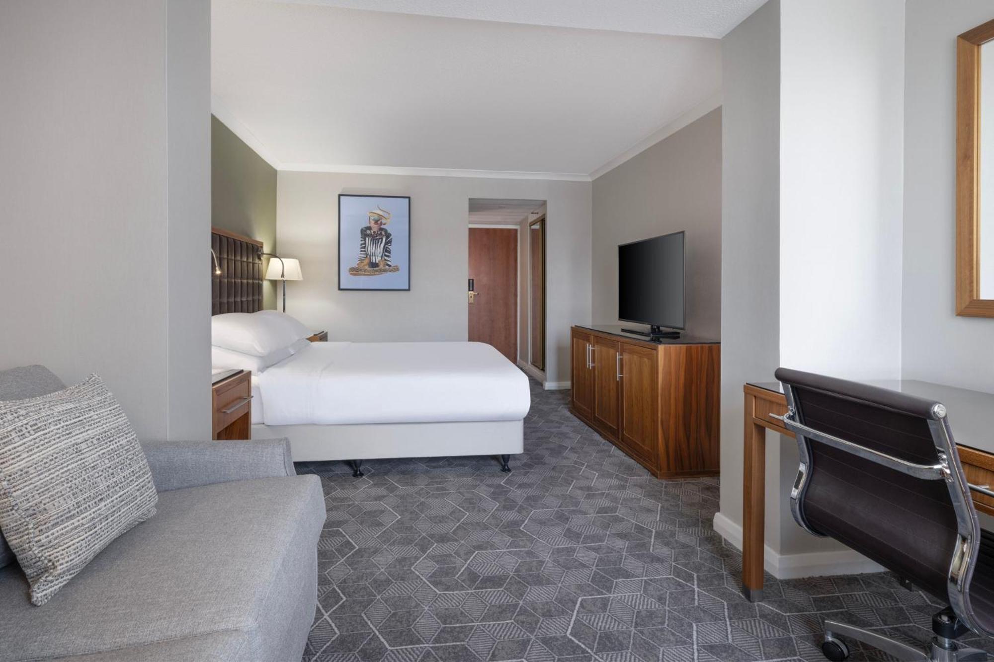 Delta Hotels by Marriott Edinburg Exteriör bild